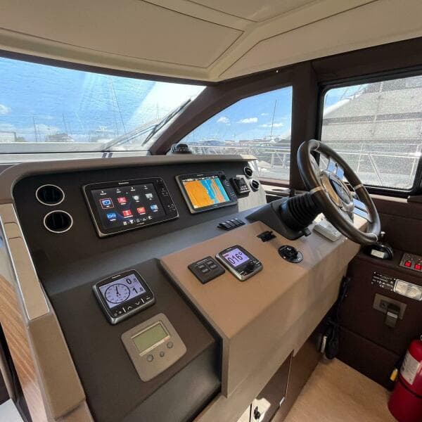 2015 Azimut 50 fly