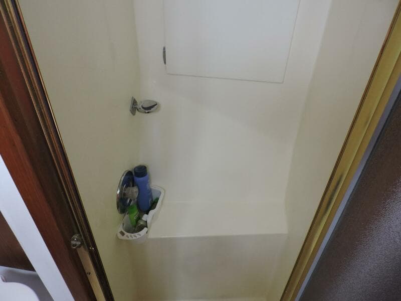 45 Seperate Shower