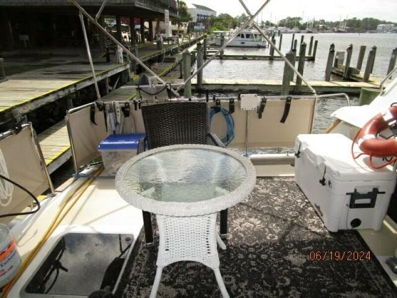 40' Mainship sundeck port