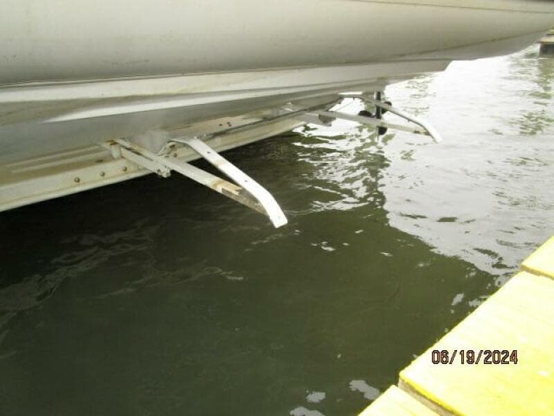 40' Mainship tender chocks