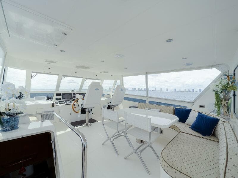 Flybridge Lounge Area