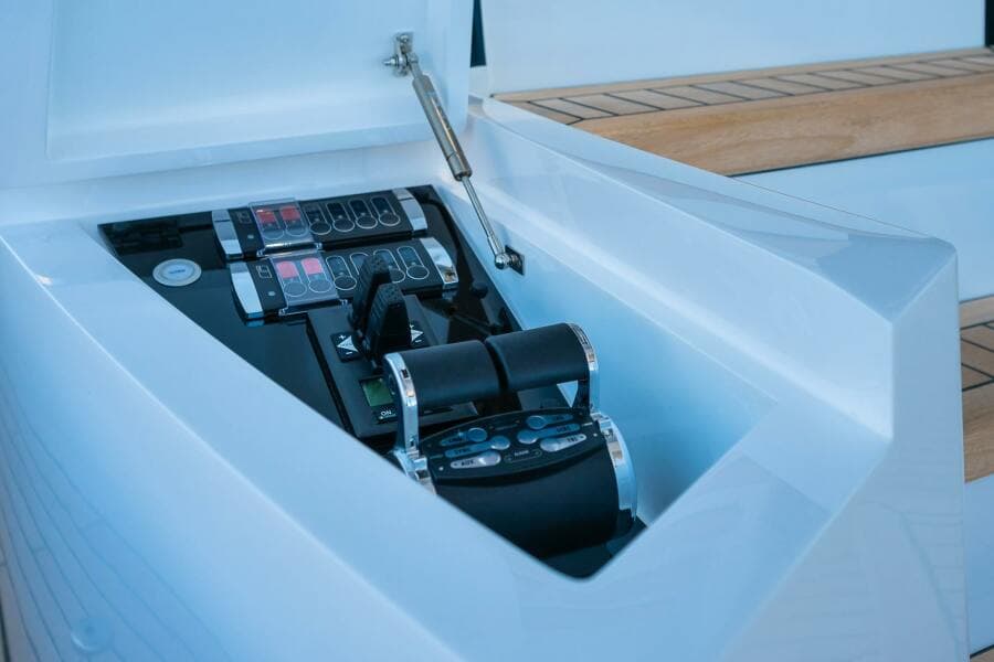 2022 Sunseeker 