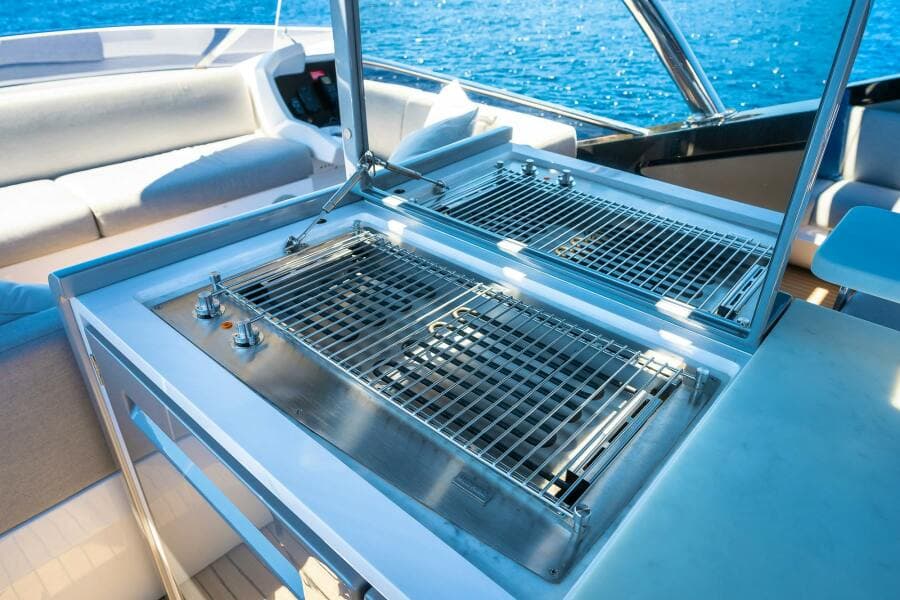 2022 Sunseeker 