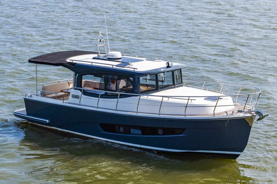2023 El Pescador 35