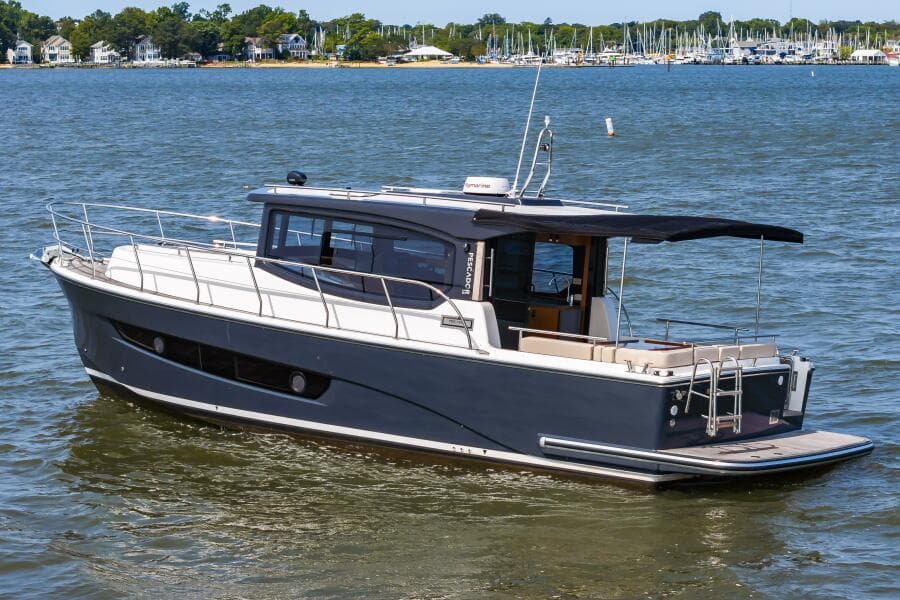 2023 El Pescador 35