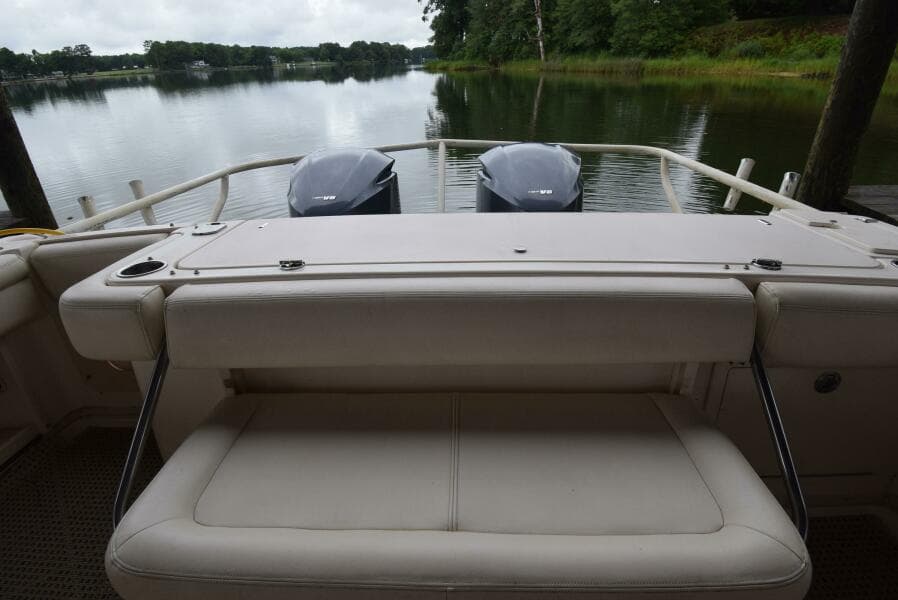 2016 Grady-White Express 330