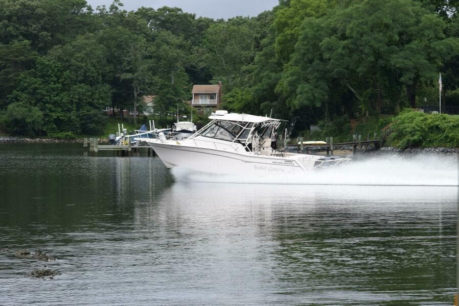 2016 Grady-White Express 330