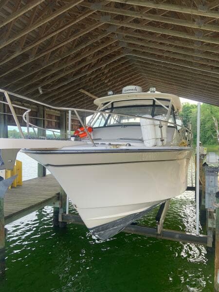 2016 Grady-White Express 330