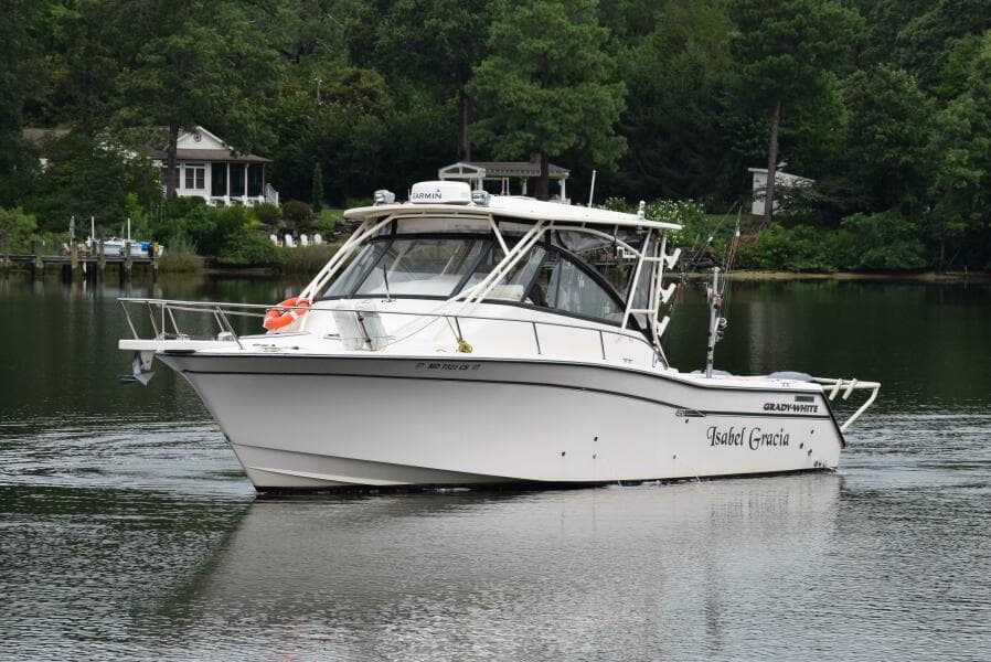 2016 Grady-White Express 330