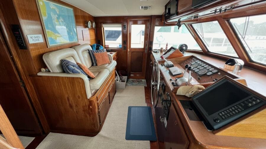 1987 Hatteras Motoryacht