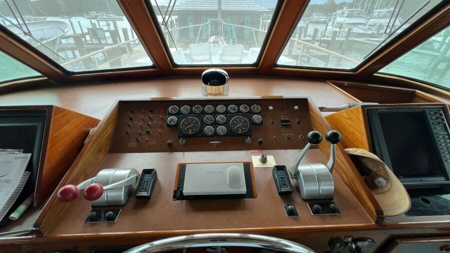 1987 Hatteras Motoryacht