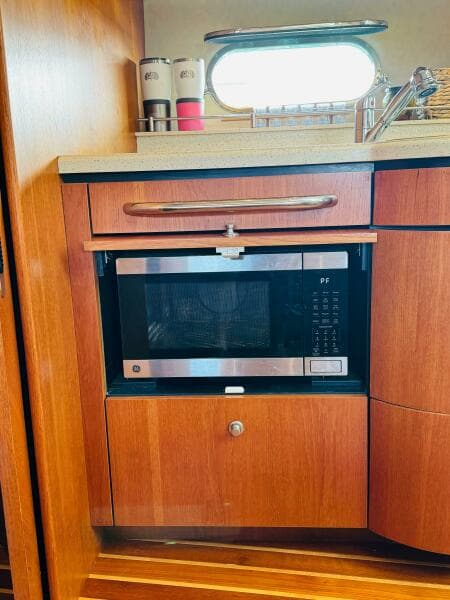 2007 Tiara Yachts 3900 Sovran