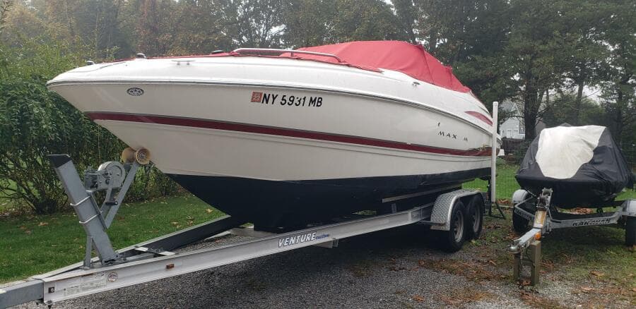 2004 Maxum 2400 SCR