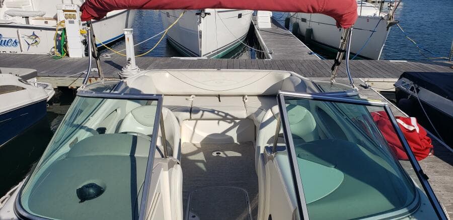 2004 Maxum 2400 SCR