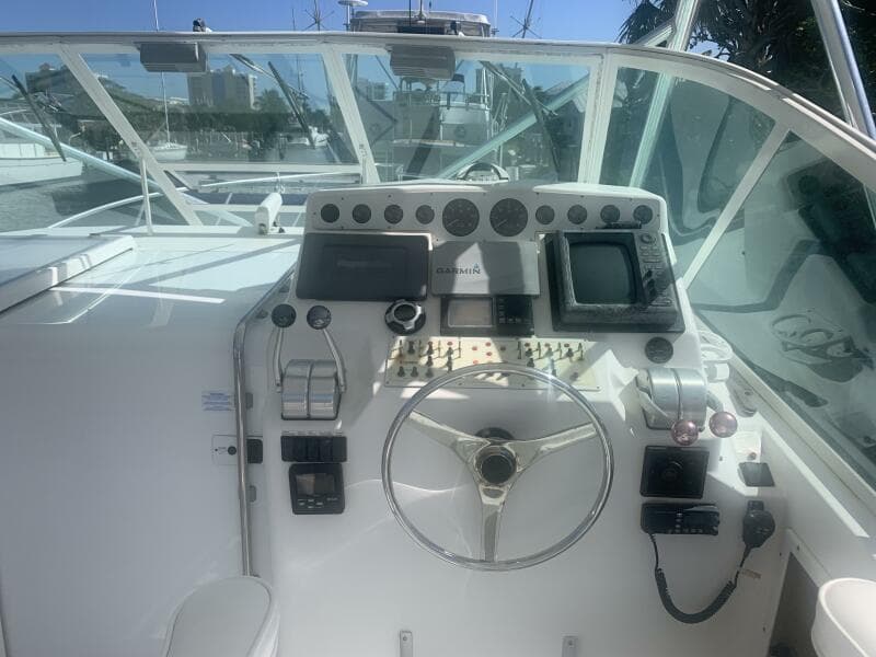 2002 Cabo 35 Express