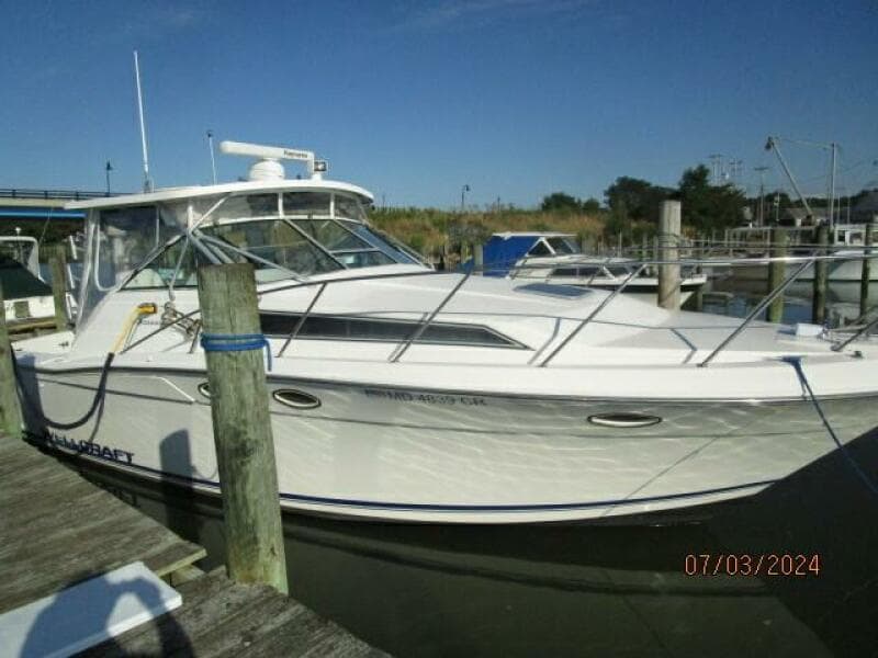 33' Wellcraft starboard forward profile2