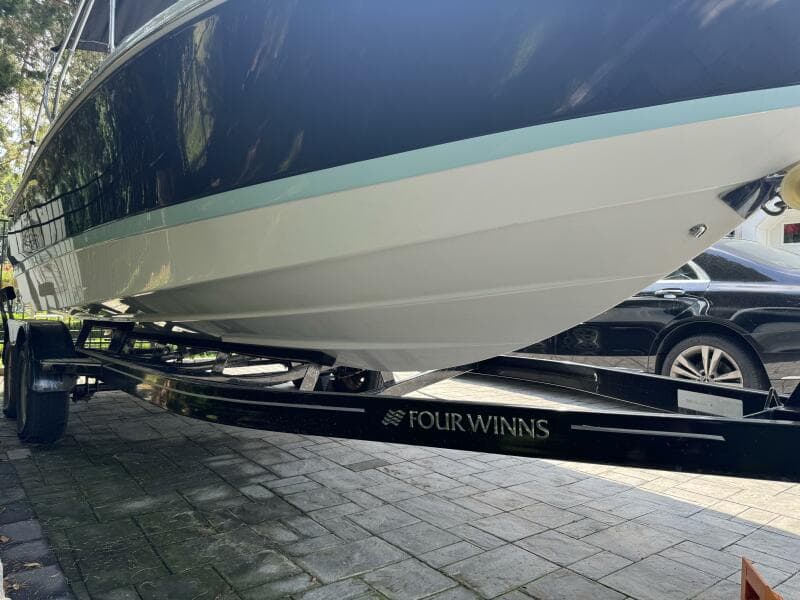 2019 Four Winns H230