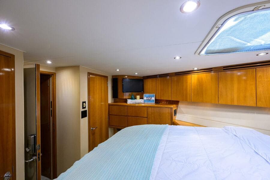 2001 Hatteras Convertible