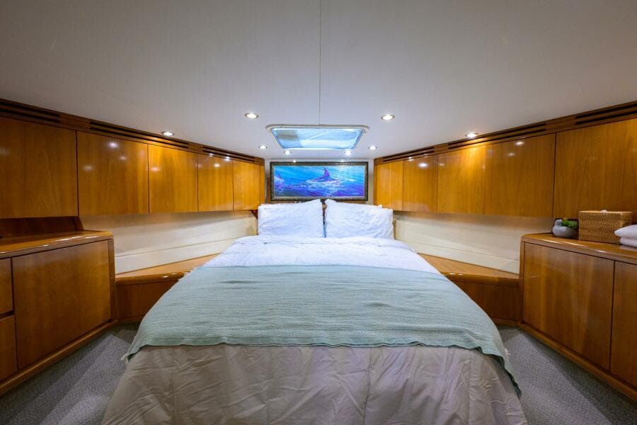 2001 Hatteras Convertible