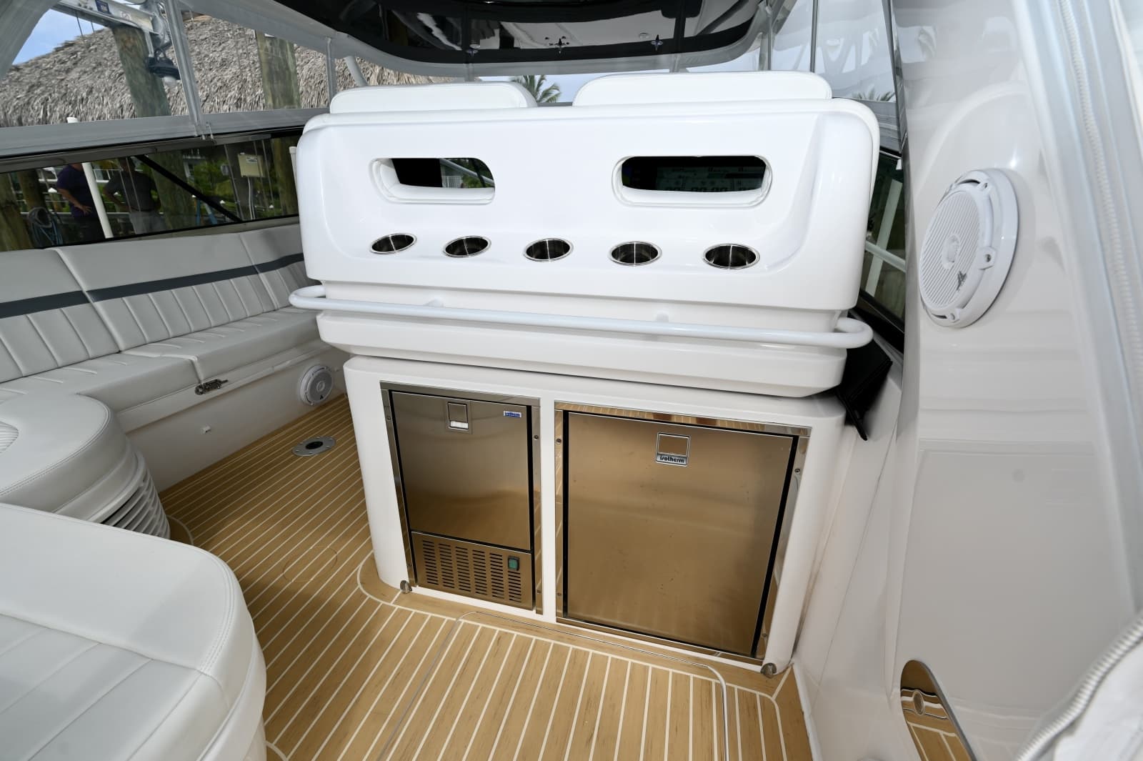 2019 Intrepid 475 Sport Yacht