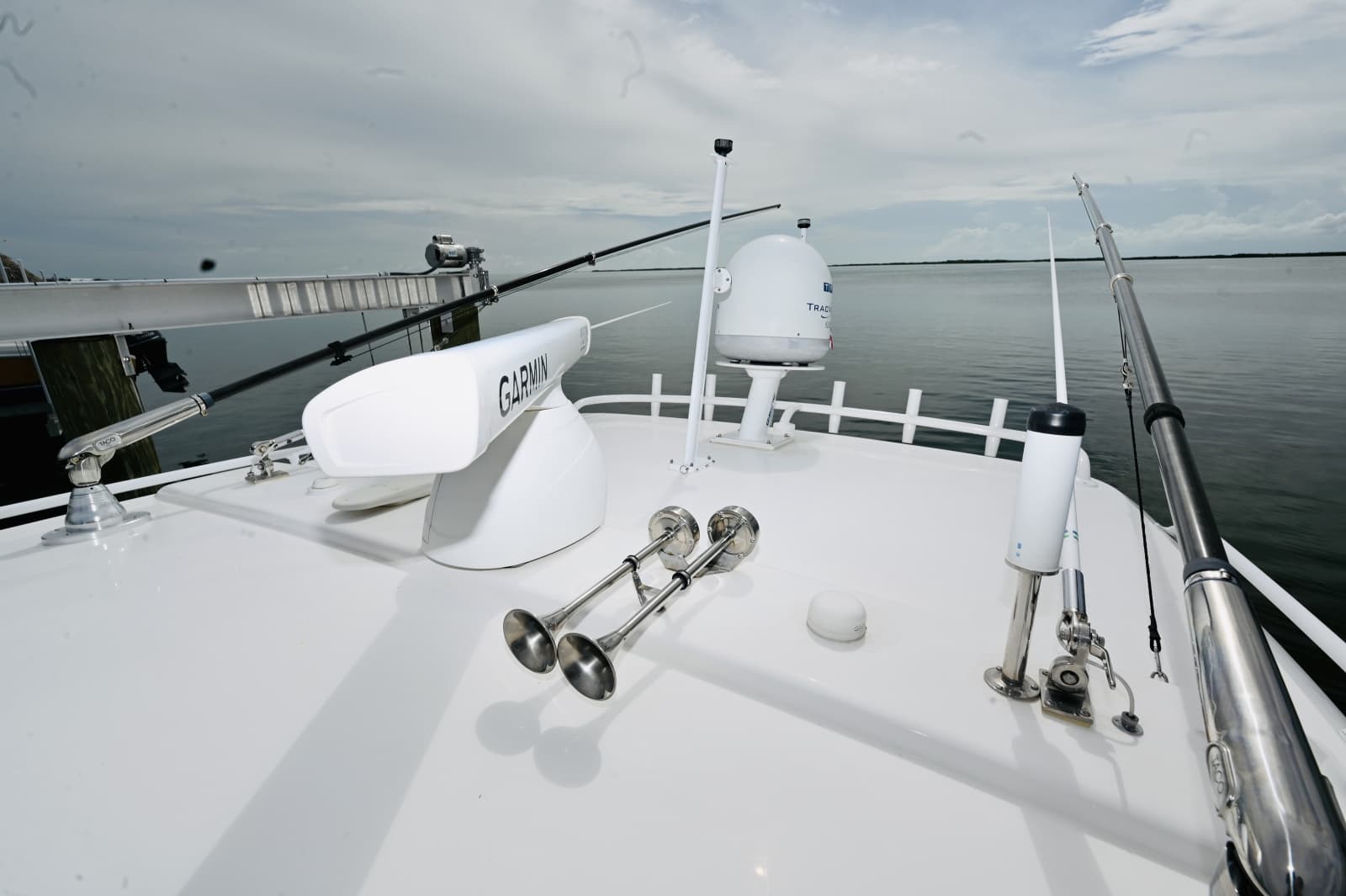 2019 Intrepid 475 Sport Yacht