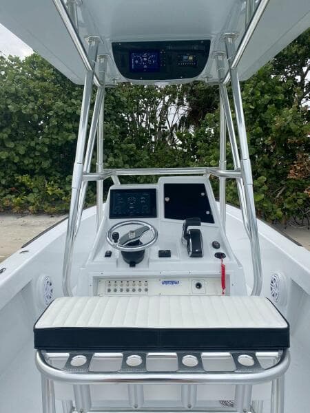 1988 Intrepid 24