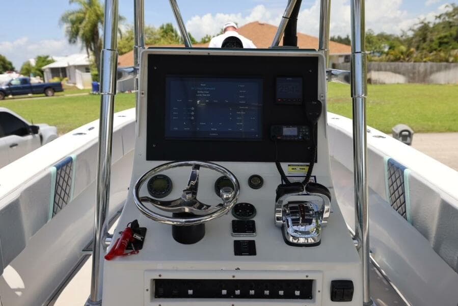 2001 Contender 27 Open