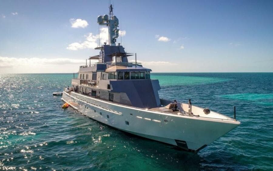 2004 Oceanfast 