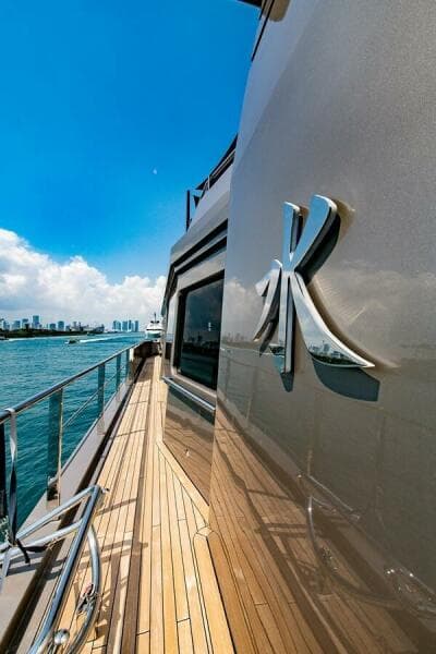 2004 Oceanfast 