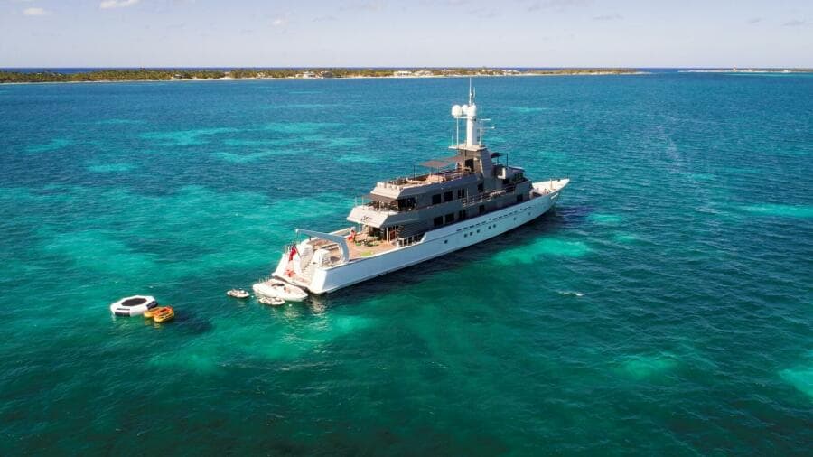 2004 Oceanfast 