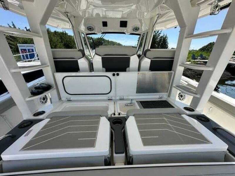 2021 Pursuit 428 Sport