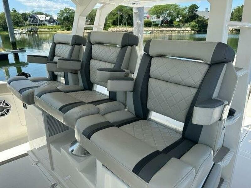 2021 Pursuit 428 Sport