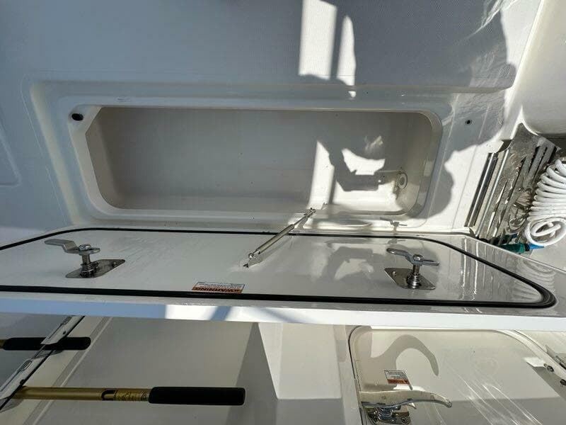 2021 Pursuit 428 Sport