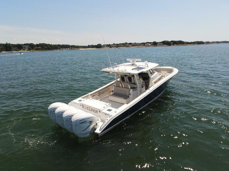 2021 Pursuit 428 Sport