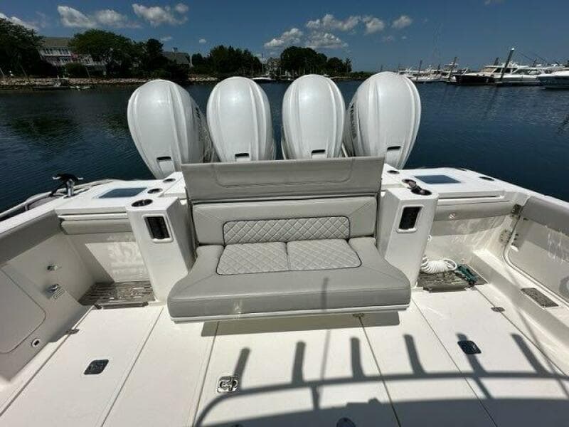 2021 Pursuit 428 Sport