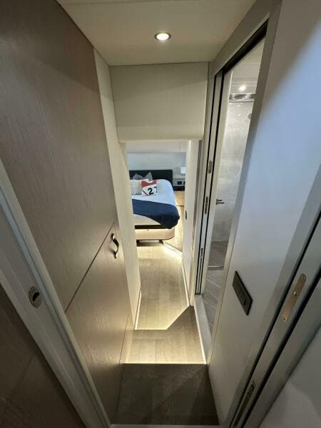 2023 Absolute 52 Navetta