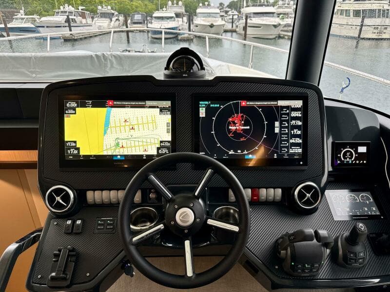 2023 Absolute 52 Navetta