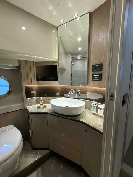2023 Absolute 52 Navetta