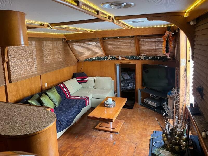 1988 CHB 46 Motor Yacht