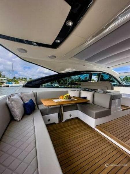 2023 Fairline 