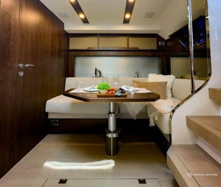 2023 Fairline 