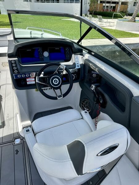 2022 Chaparral 267 SSX OB