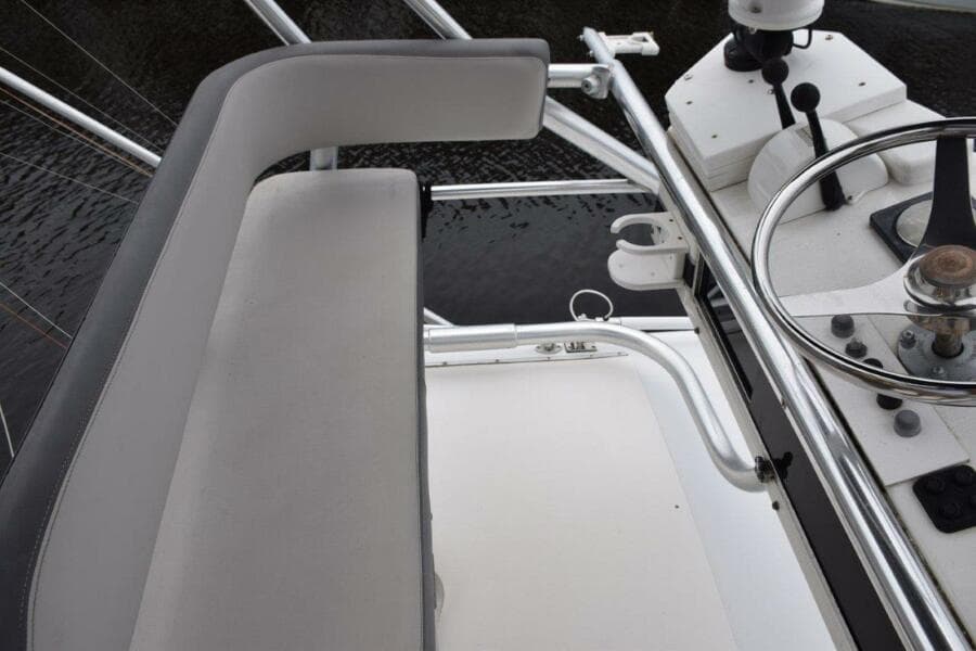 Tower Bench Seat