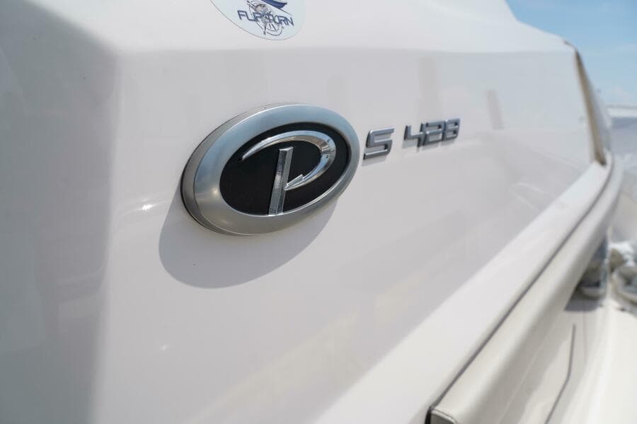 2022 Pursuit 428