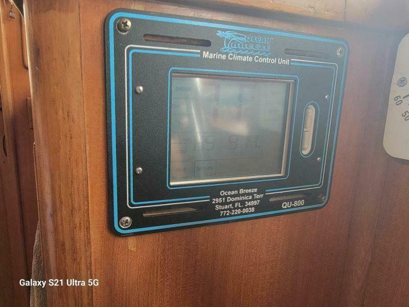 1987 Marine Trader Wide Body