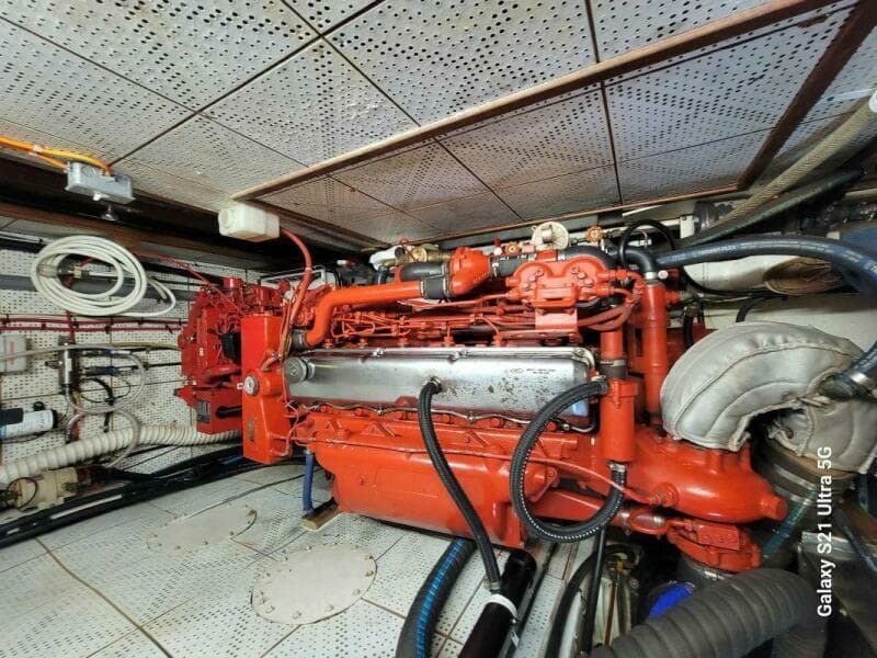 1987 Marine Trader Wide Body