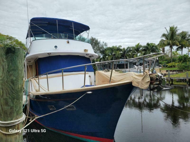 1987 Marine Trader Wide Body
