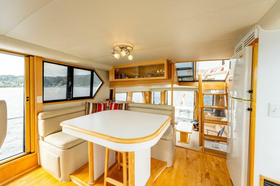 1997 Navigator Sundance 5600
