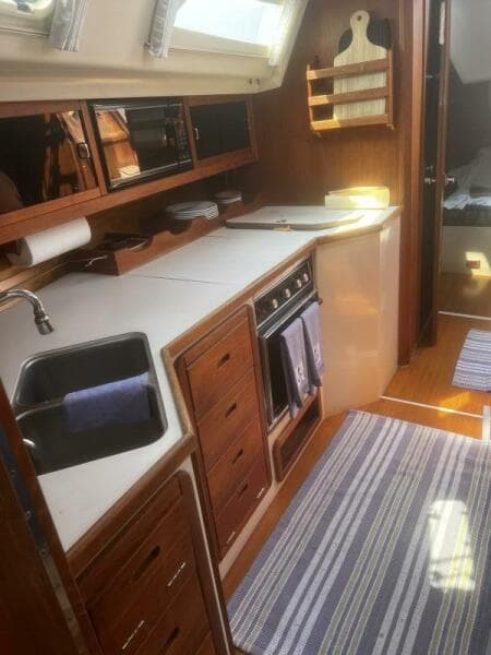 Galley Into V Berth