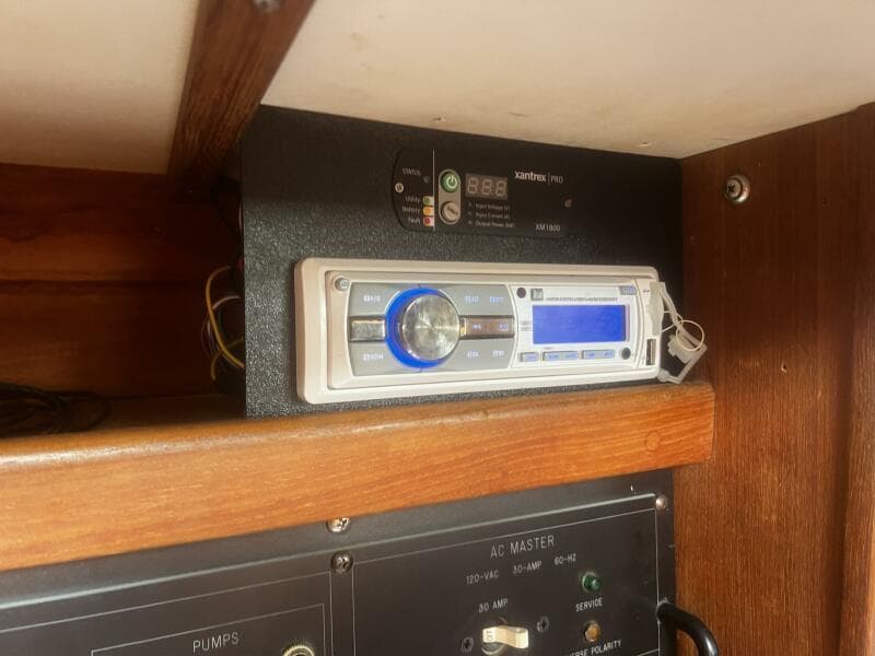 Jensen CD Radio